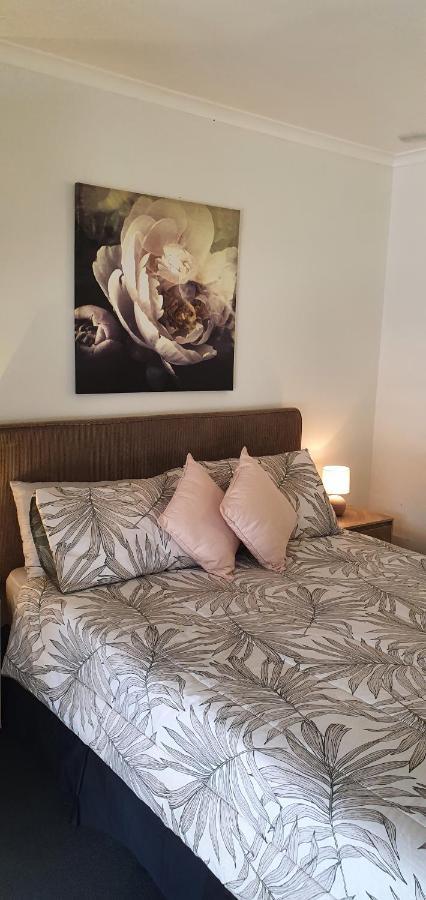 Bargara Motor Inn - Pet Friendly Esterno foto